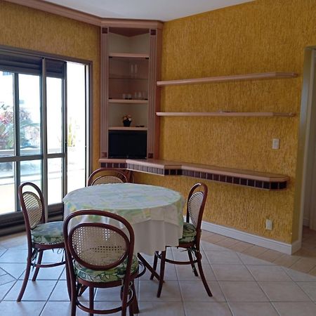 Florianópolis Golfinhos Apart-Hotel - Apto Terreo Frente Ao Mar!!! المظهر الخارجي الصورة