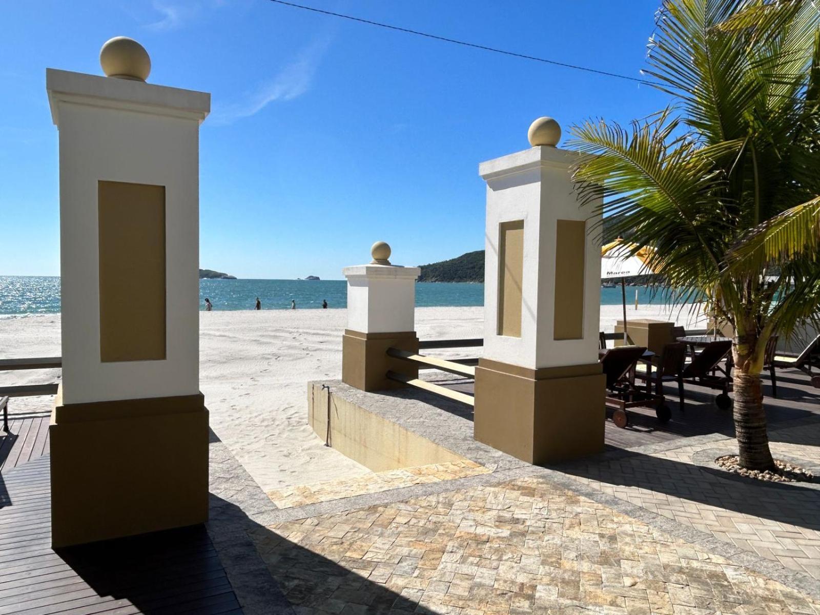 Florianópolis Golfinhos Apart-Hotel - Apto Terreo Frente Ao Mar!!! المظهر الخارجي الصورة