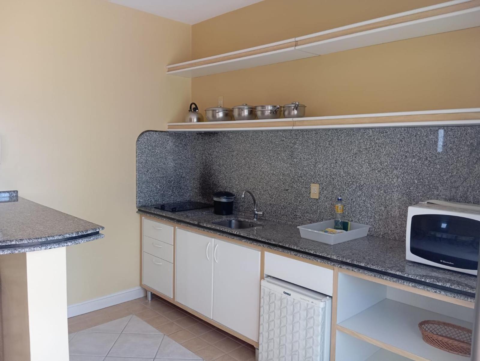 Florianópolis Golfinhos Apart-Hotel - Apto Terreo Frente Ao Mar!!! المظهر الخارجي الصورة